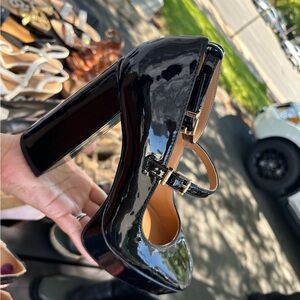 Black Jessica Simpson Heels Size 7